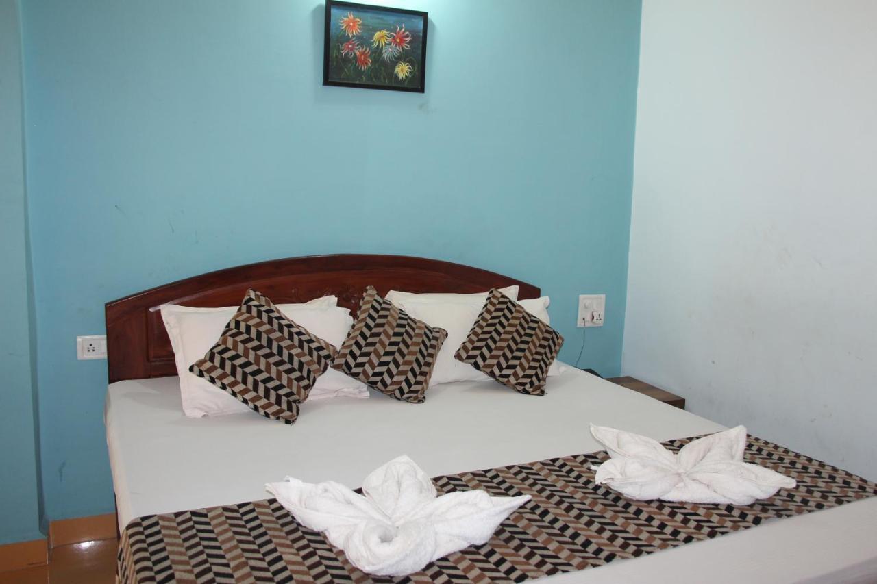Hotel M R Manfred Calangute Exterior photo